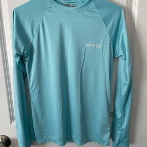 Columbia Light Blue Long Sleeve Shirt